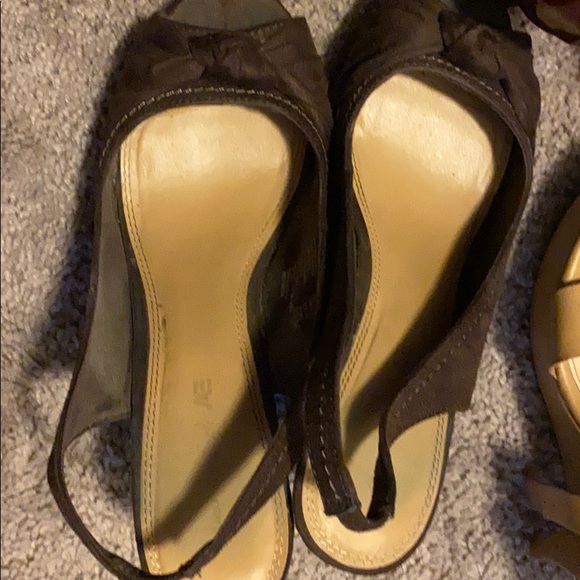 Women’s Fashion Brand shoes - Sizes 10-11 Wide !!! - Picture 5 of 9